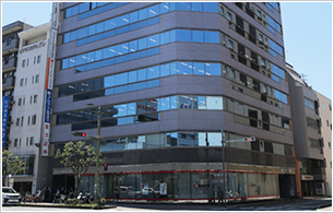 呉駅より徒歩2分の好立地(駐車場完備)